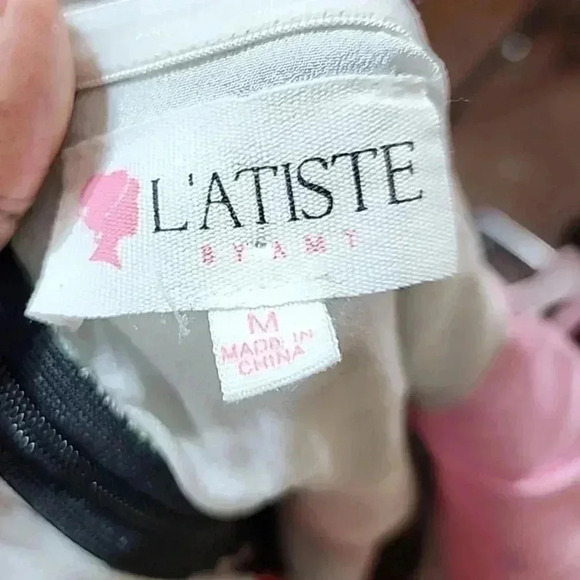 Beautiful Multiprint Fruit and tiger tiered ruffled maxi dress. - Picture 8 of 11